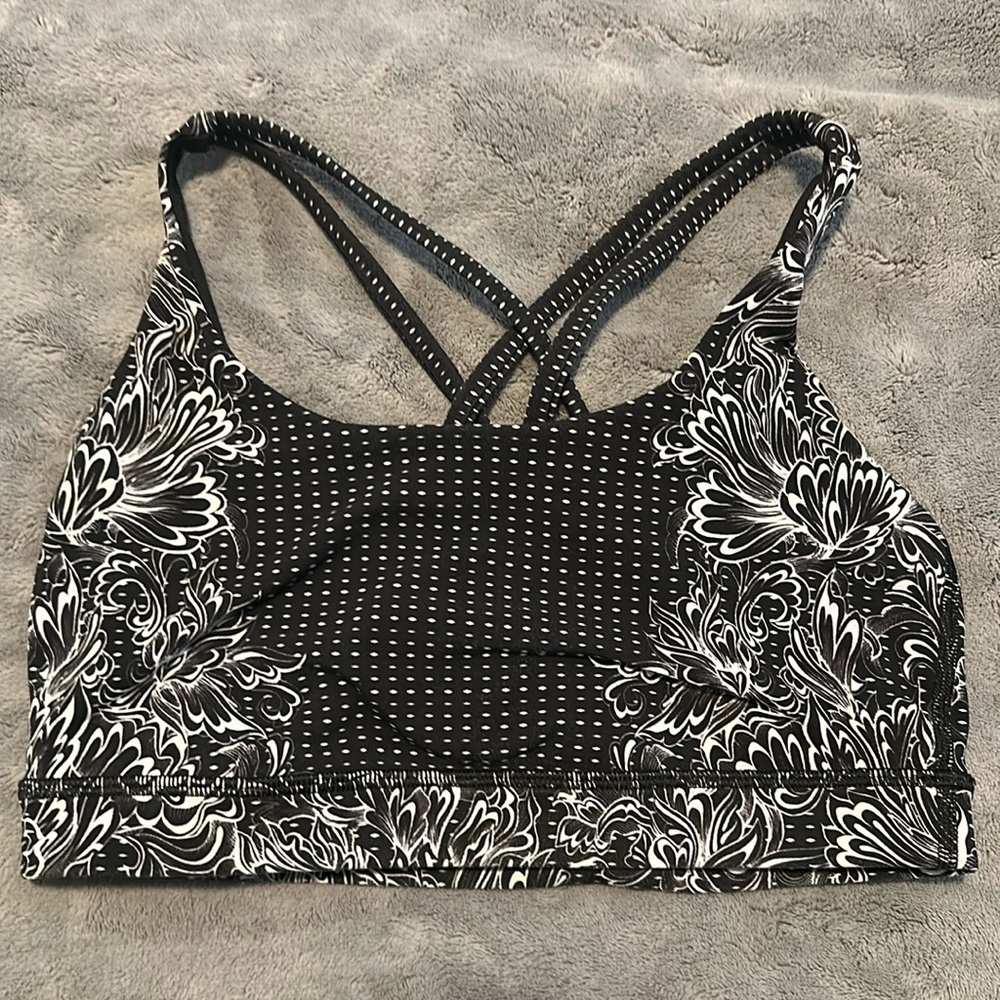 Lululemon energy sports bra size 6 black